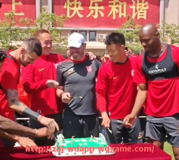 问鼎娱乐官网-CBA中国足球队球员：探索CBA球员与中国足球运动员的交集